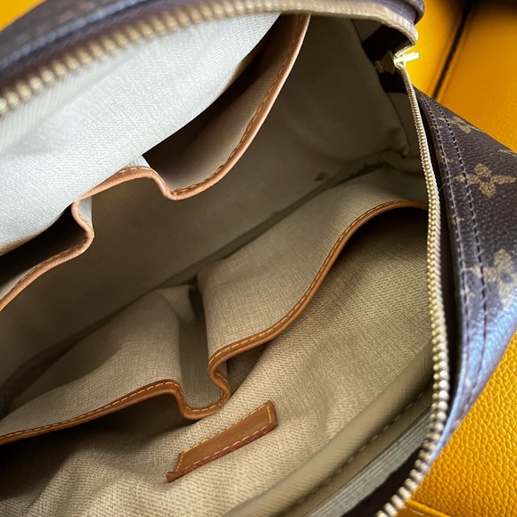 Louis Vuitton Trouville - Picture 7 of 13